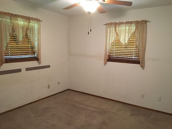 4th image of 1001 W Drew St