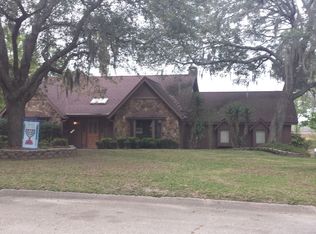 809 Powells Point Dr, Gautier, MS 39553