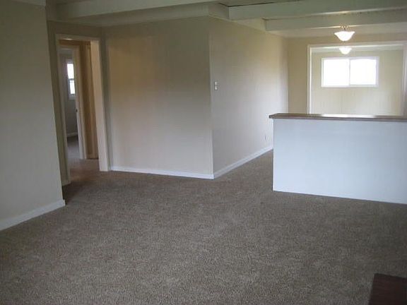 2nd image of 1843 W Polk Way