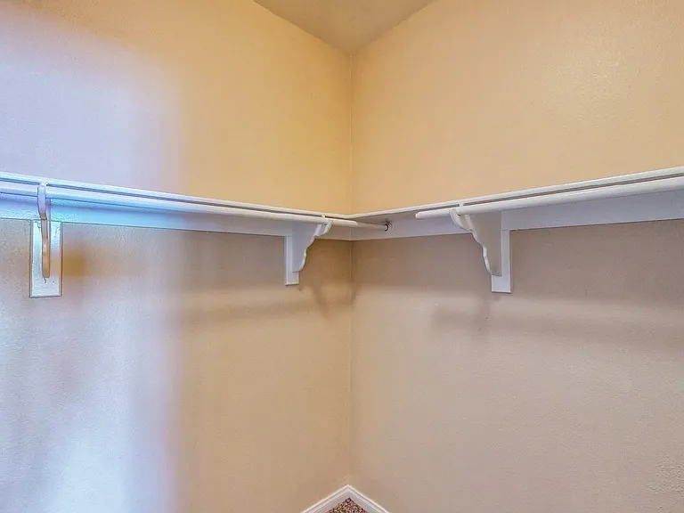 4915 E Russell Rd #145-7 — Photo 22