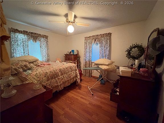 18th image of 1158 Amma Rd
