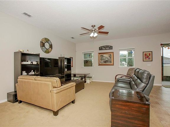 4th image of 285 Cabrillo Dr