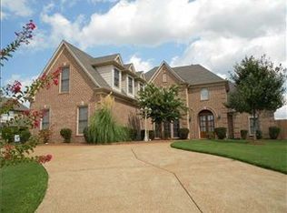 1220 Tuscumbia Rd, Collierville, TN 38017