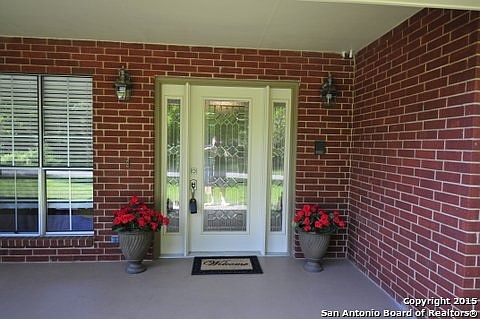 2nd image of 325 Fleetwood Dr