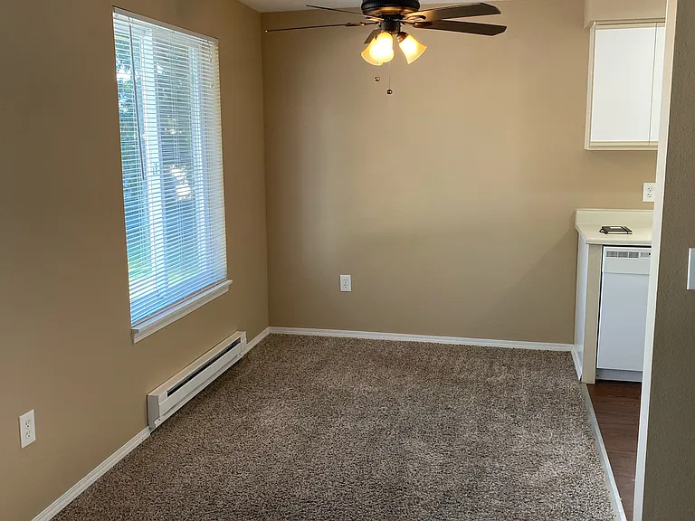 1289 SE Holman Ave — Photo 8