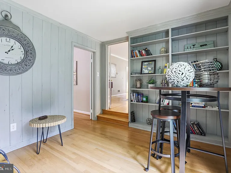 7715 Crossover Dr — Photo 29