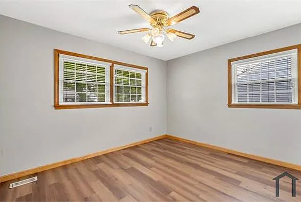 10527 Prestwick Dr — Photo 4