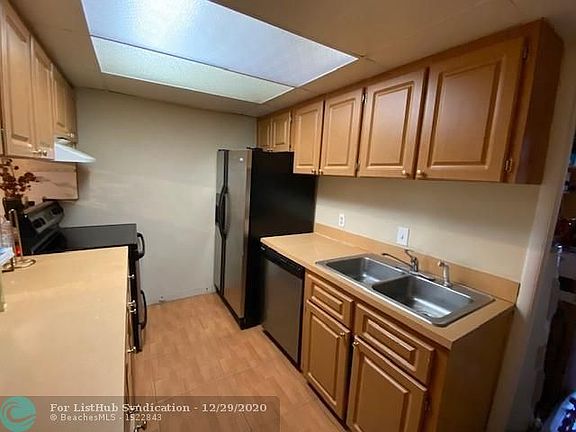 4th image of 334 Sunshine Dr #0