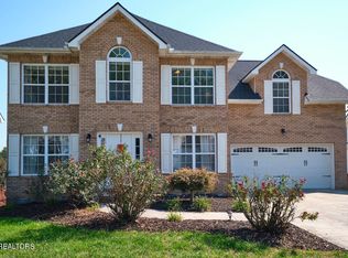 2914 Porchswing Rd, Knoxville, TN 37938