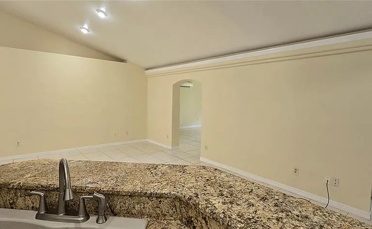 15209 SW 46th Cir — Photo 14