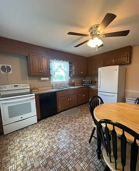 2532 Reading Blvd — Photo 7