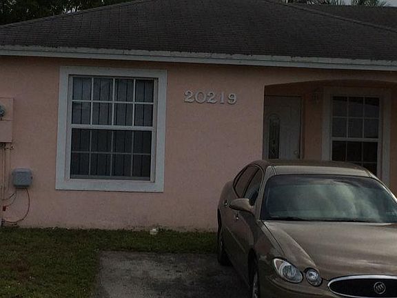 2nd image of 20219 NW 27th Cir