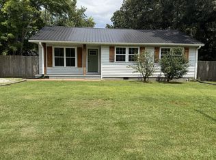 15 Forrest Ave, Hohenwald, TN 38462