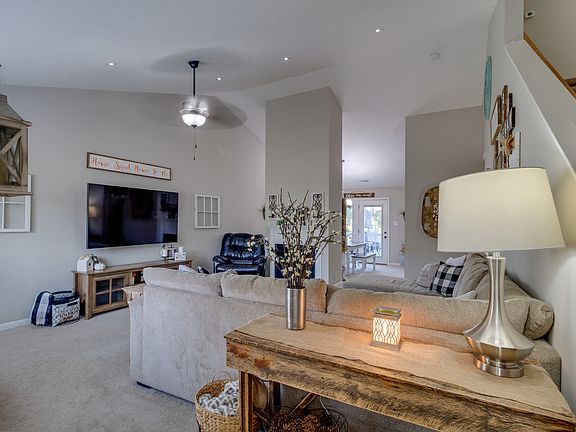 5th image of 1263 Swan Pond Ln