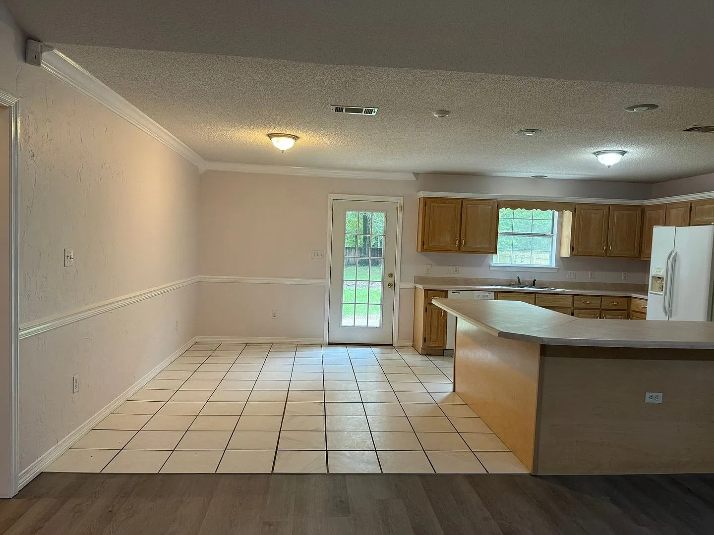 3 Bedroom 2 Bath Dawes Rd Area — Photo 3