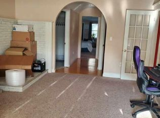 86 Old Post Rd #1, North Attleboro, MA 02760