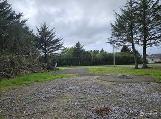 132 Ocean Shores Blvd NW, Ocean Shores, WA