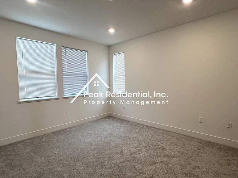 8349 Kyler Rd — Photo 30