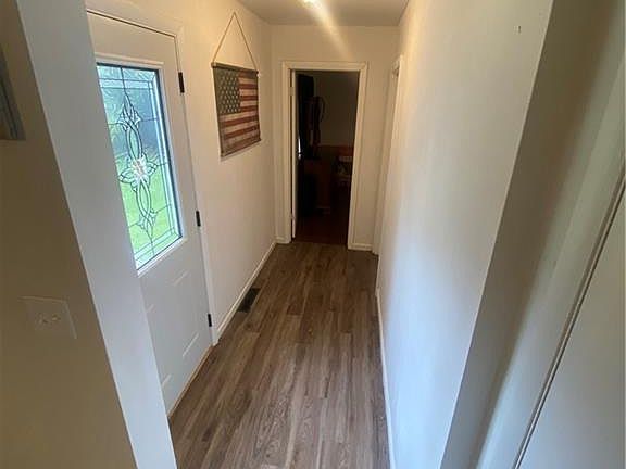 4th image of 734 E Court St