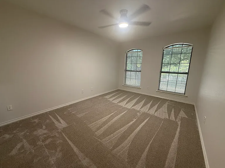 UPSTAIRS FRONT BEDROOM