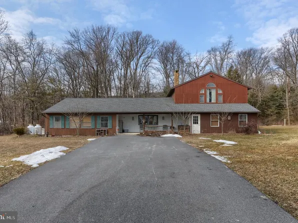 133 Fort Henry Rd, Bethel, PA 19507