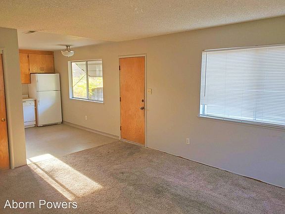 2nd image of 331-333 Huntley Ave #331-C