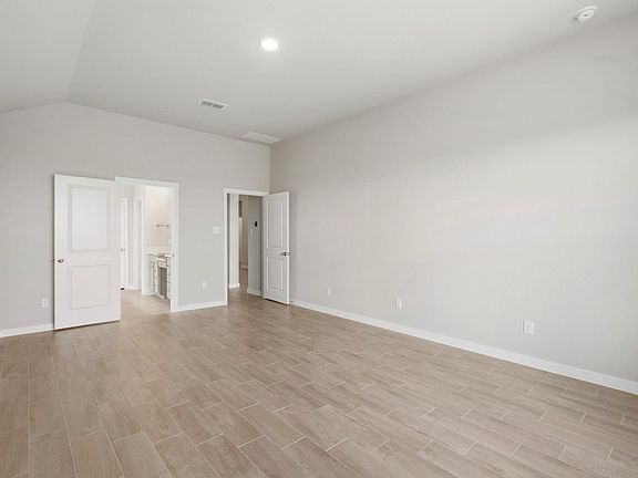 5th image of 406 Apple Core Way
