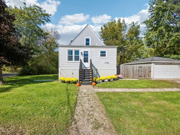 37966 N Nora Pl, Spring Grove, IL 60081