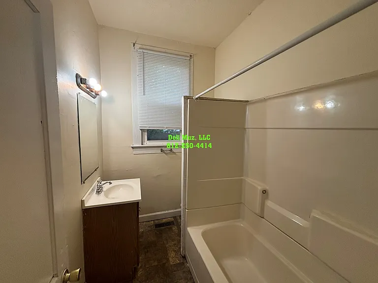 213 Taylor Ave — Photo 10