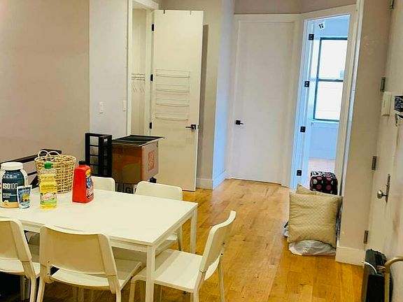 4th image of 1109 36th Ave APT 1