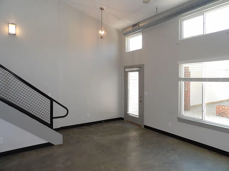 10907 Cole Thompson Ln — Photo 18