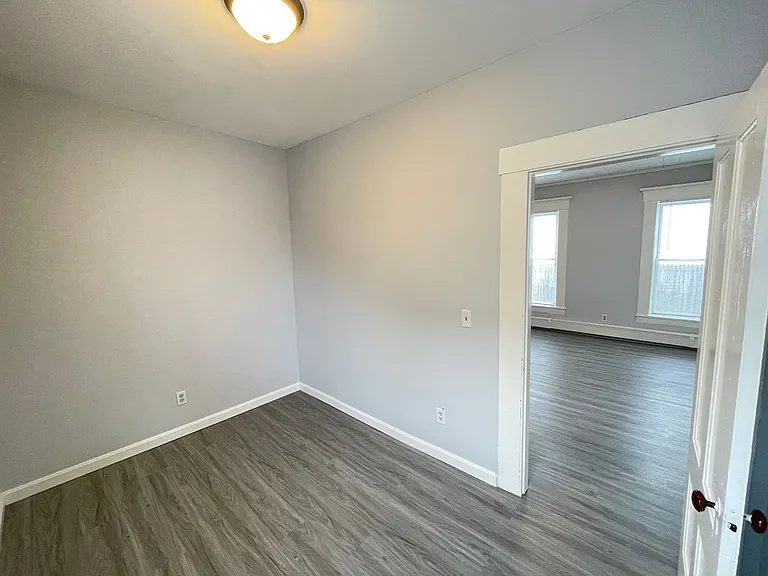 188 Laurel St #1 — Photo 17