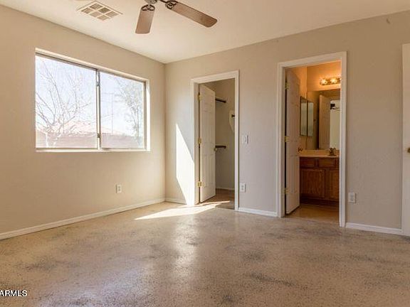 3rd image of 1924 S 172nd Ln