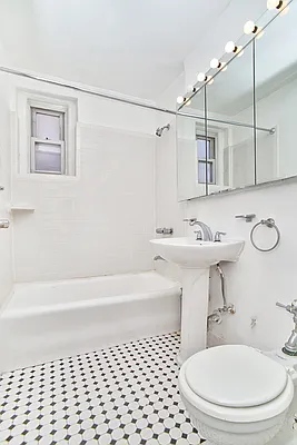 Rented by Living New York | media 6