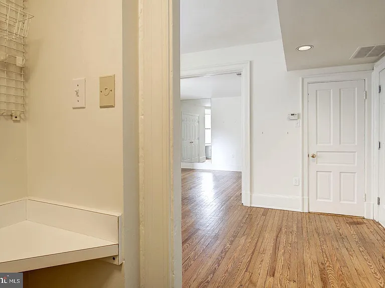 2153 California St NW #207 — Photo 16
