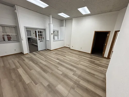 435 E Mill St #105 Photo 1