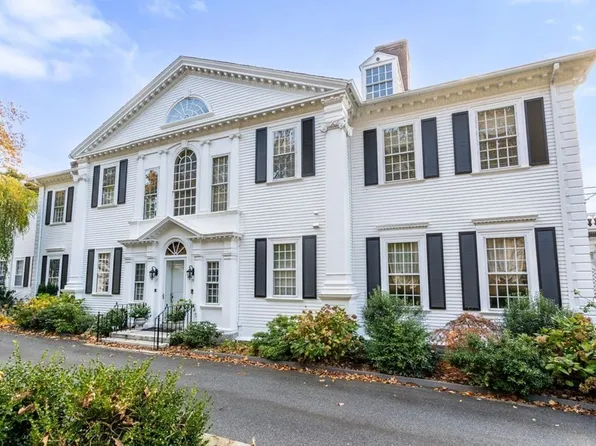 15 Catlin Rd, Brookline, MA 02445