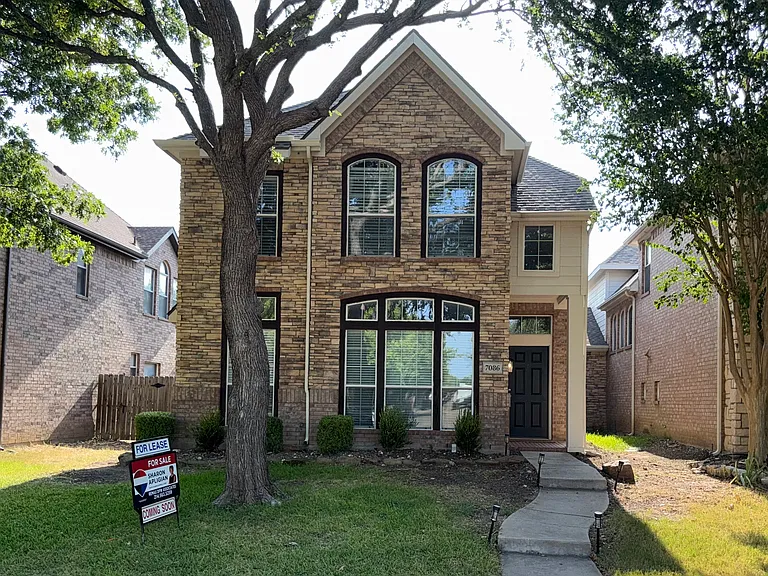 7086 Richmond Dr — Photo 1