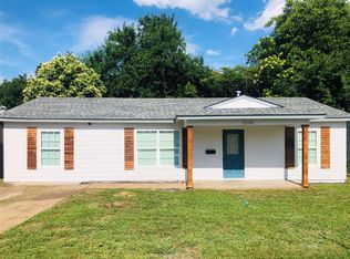 2230 Riviera Dr, Dallas, TX 75211