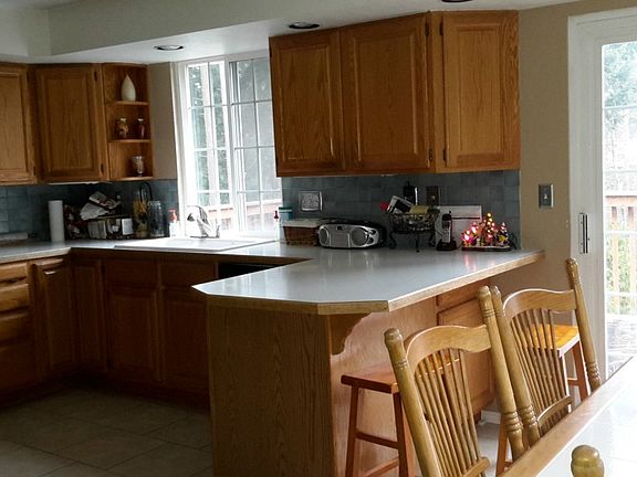 5th image of 6520 187th Ave E