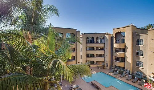 7660 Beverly Blvd #169 Photo 1