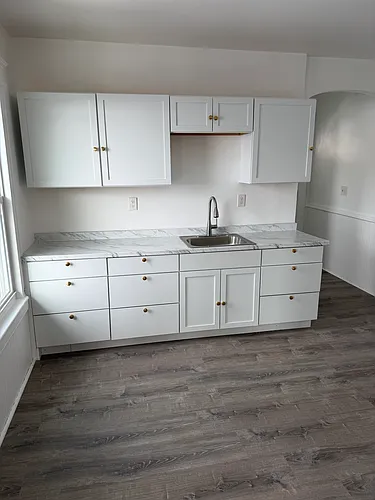 1131 E Main St #2 Photo 1