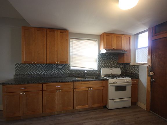 5th image of 6434 S Richmond St