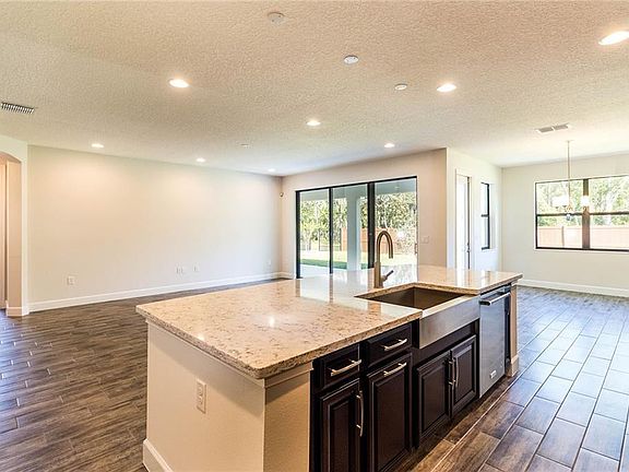 5th image of 5750 Fulham Pl