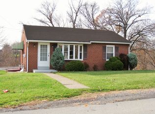 75 Valleyview Dr, Ambridge, PA