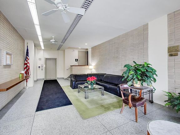 4th image of 5050 S East End Ave #3B