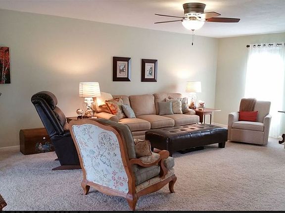 Great Rm from eating area