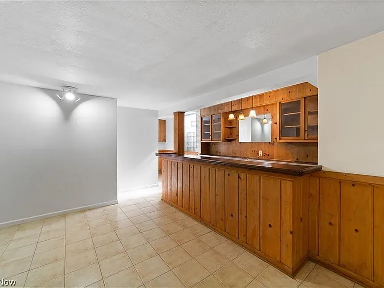 28175 Shaker Blvd — Photo 16
