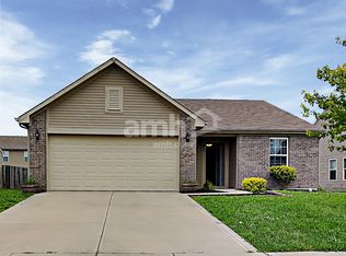 606 Cross Wind Dr, Greenwood, IN 46143