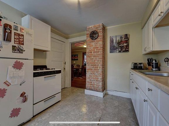 5th image of 1531 Spring Garden Ave